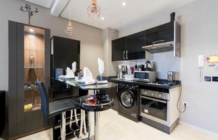 Luxurious&Elegant Flat Διαμέρισμα Καζαμπλάνκα Εξωτερικό φωτογραφία